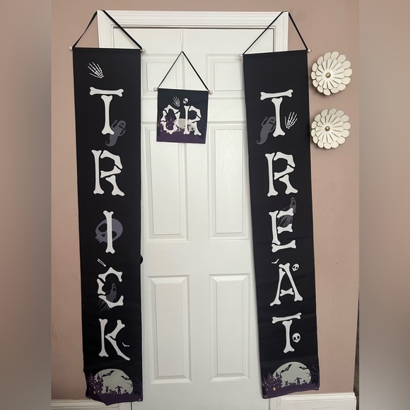 3 Piece Trick or Treat Halloween Banner - Picture 4 of 8